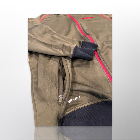 Nike Men's Sweatshirt Size Small Therma-Fit , Color Olive Green. - Picture 6 of 10